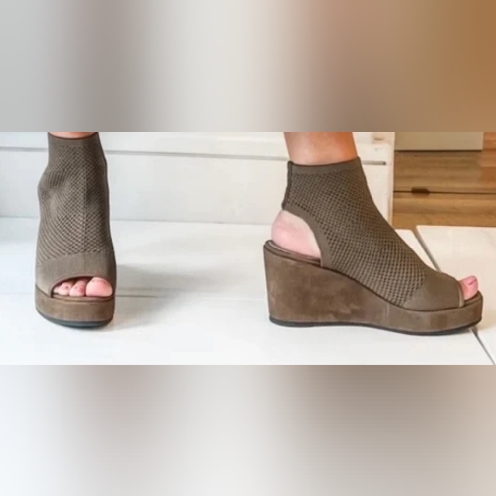 Eileen Fisher Women's Mocha Brown Stretchy Wedge Size 9 Medium NWOT